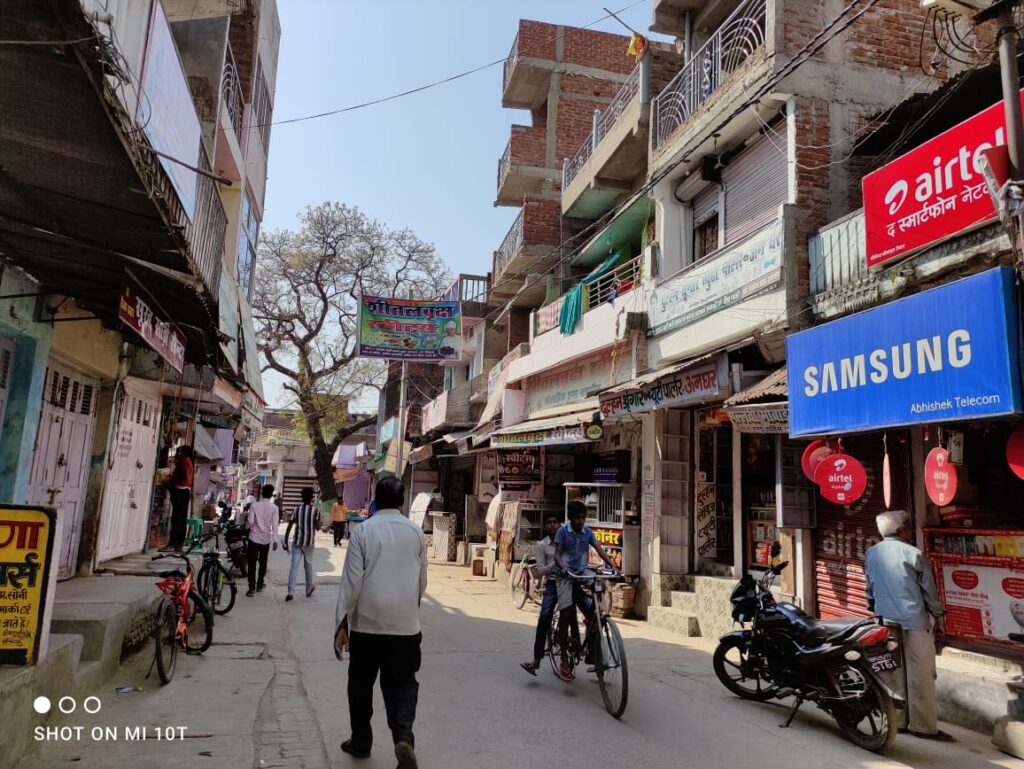 AURANGABAD : जिले में नक्सली बंदी का दिखा मिलाजुला असर , कहीं बंद कहीं खुली रही दुकानें