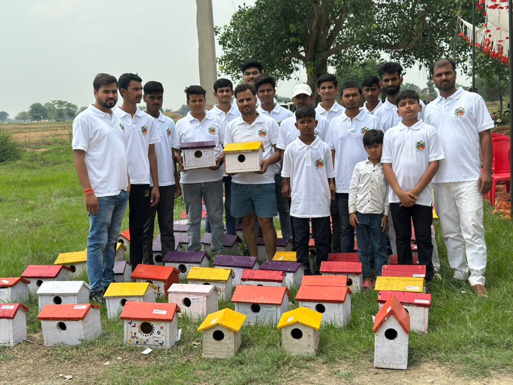 AURANGABAD : “पेड़ बचाओ – पंछी बचाओ” का संदेश लेकर चिरैयाँटाँड गाँव में हुआ अनोखा कार्यक्रम